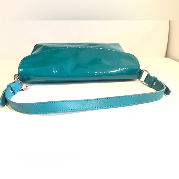 ❌ SOLD Authentic Embossed Patent Leather Hand Bag - Picture 5 of 11